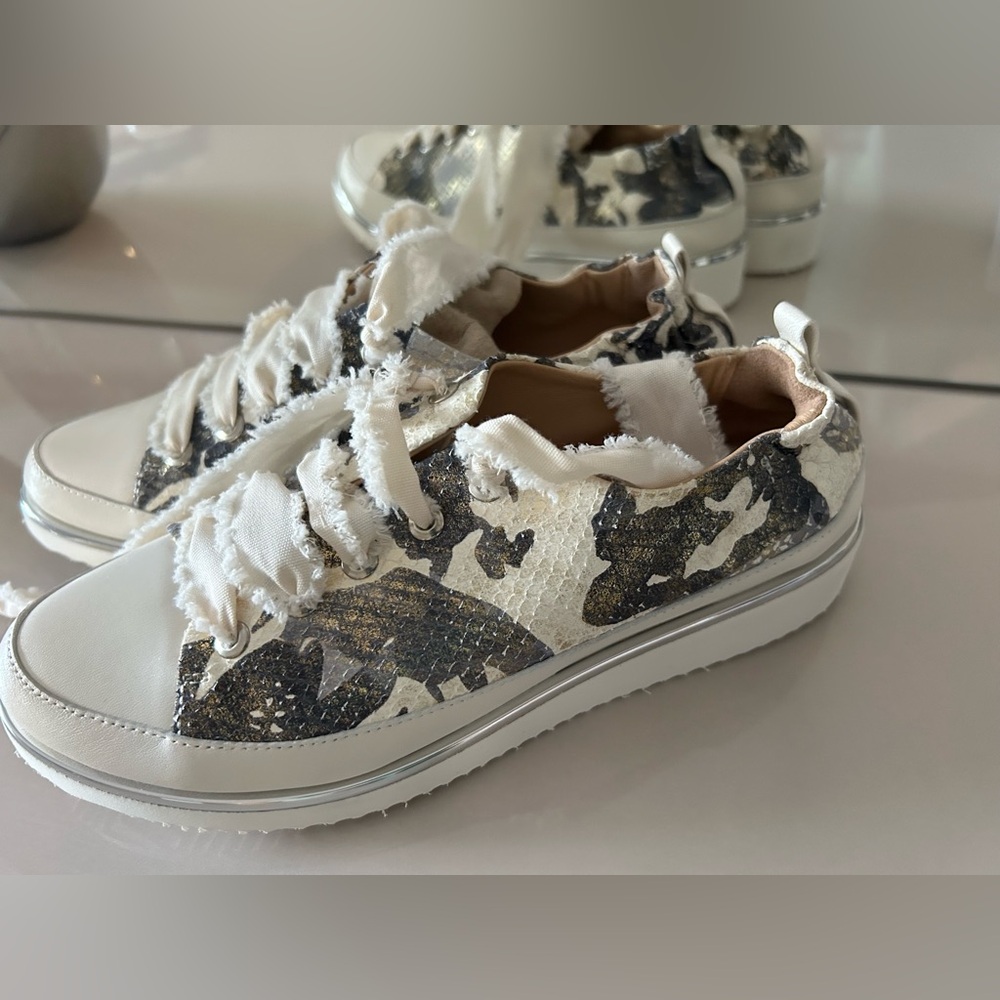 Ron White sneakers